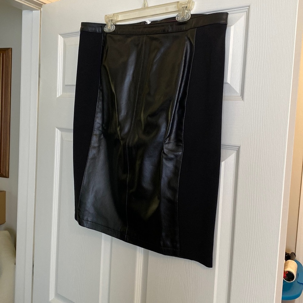 Leather and Ponte straight skirt - Black